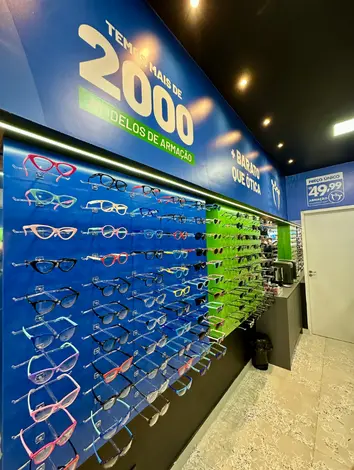 Foto interior de loja vitrine armações